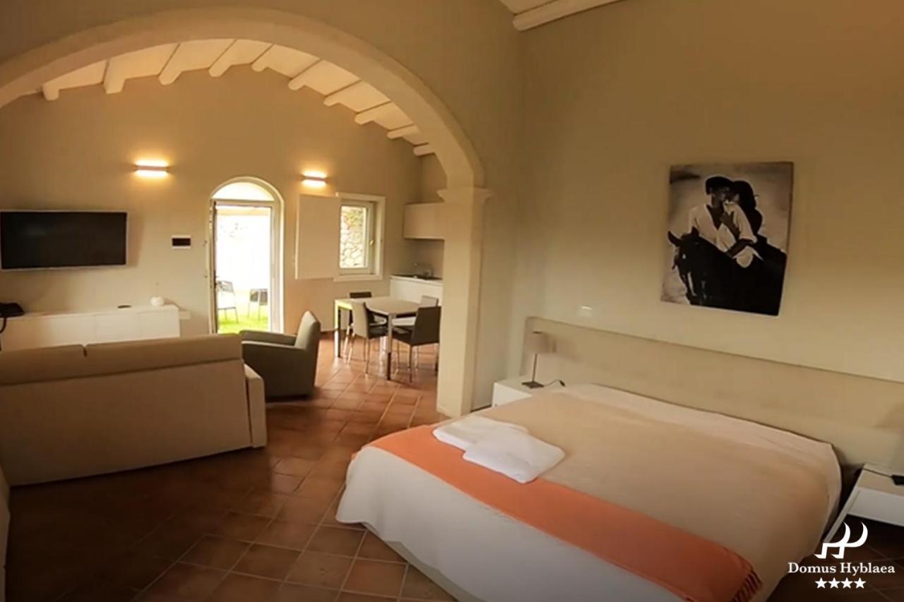 Domus Hyblaea Resort Palazzolo Acreide Exteriör bild